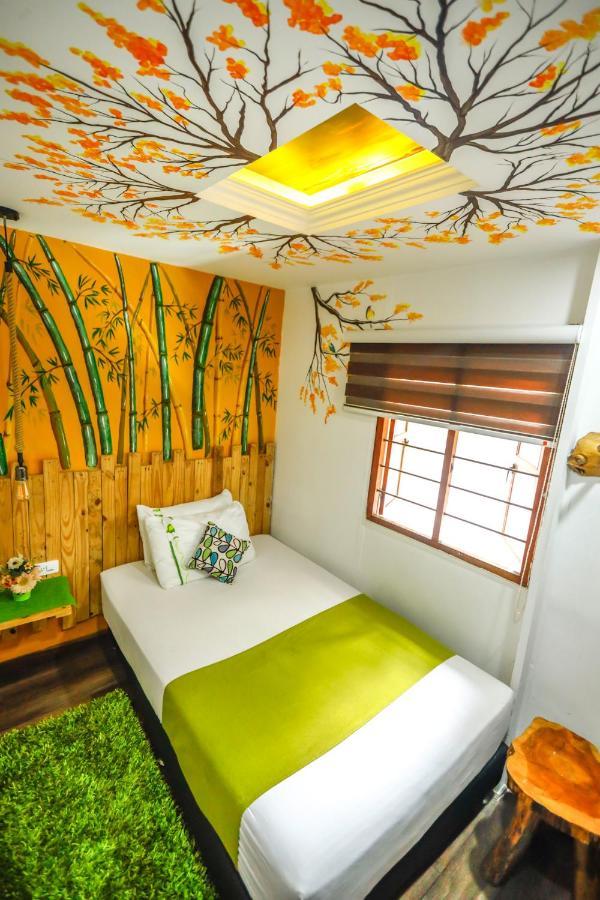 Hotel The Garden Lleras 10 Medellín Exterior foto