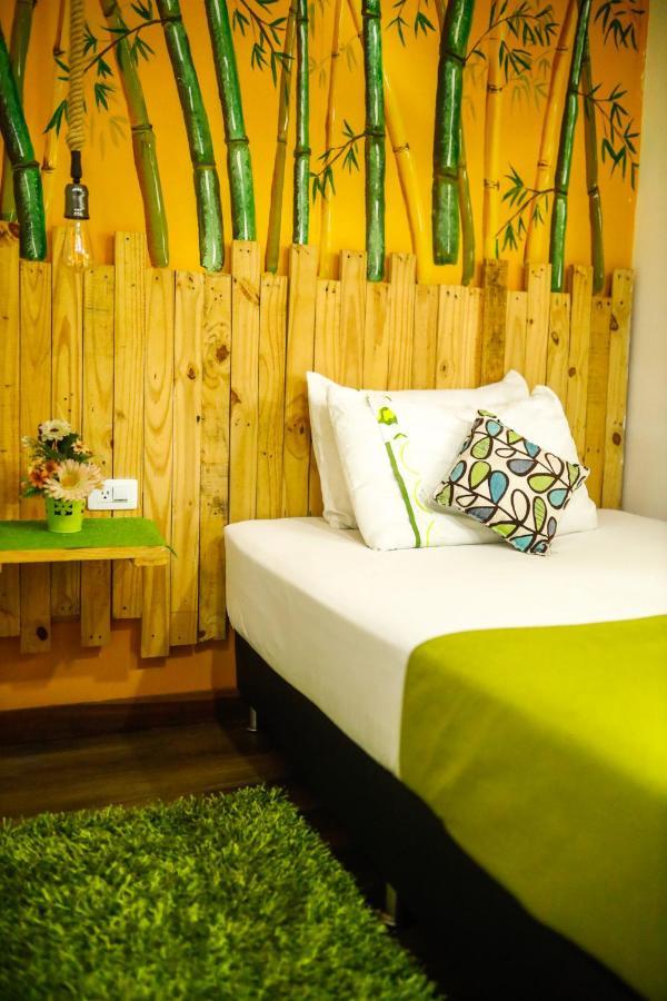 Hotel The Garden Lleras 10 Medellín Exterior foto